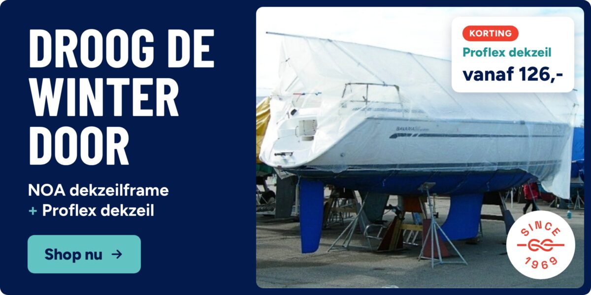 Bavaria jacht op bok, afgedekt met een transparante ProFlex-winterhoes over het NOA-frame voor winterstalling.